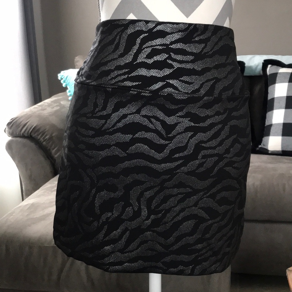 Metallic Skirt - Picture 1 of 3